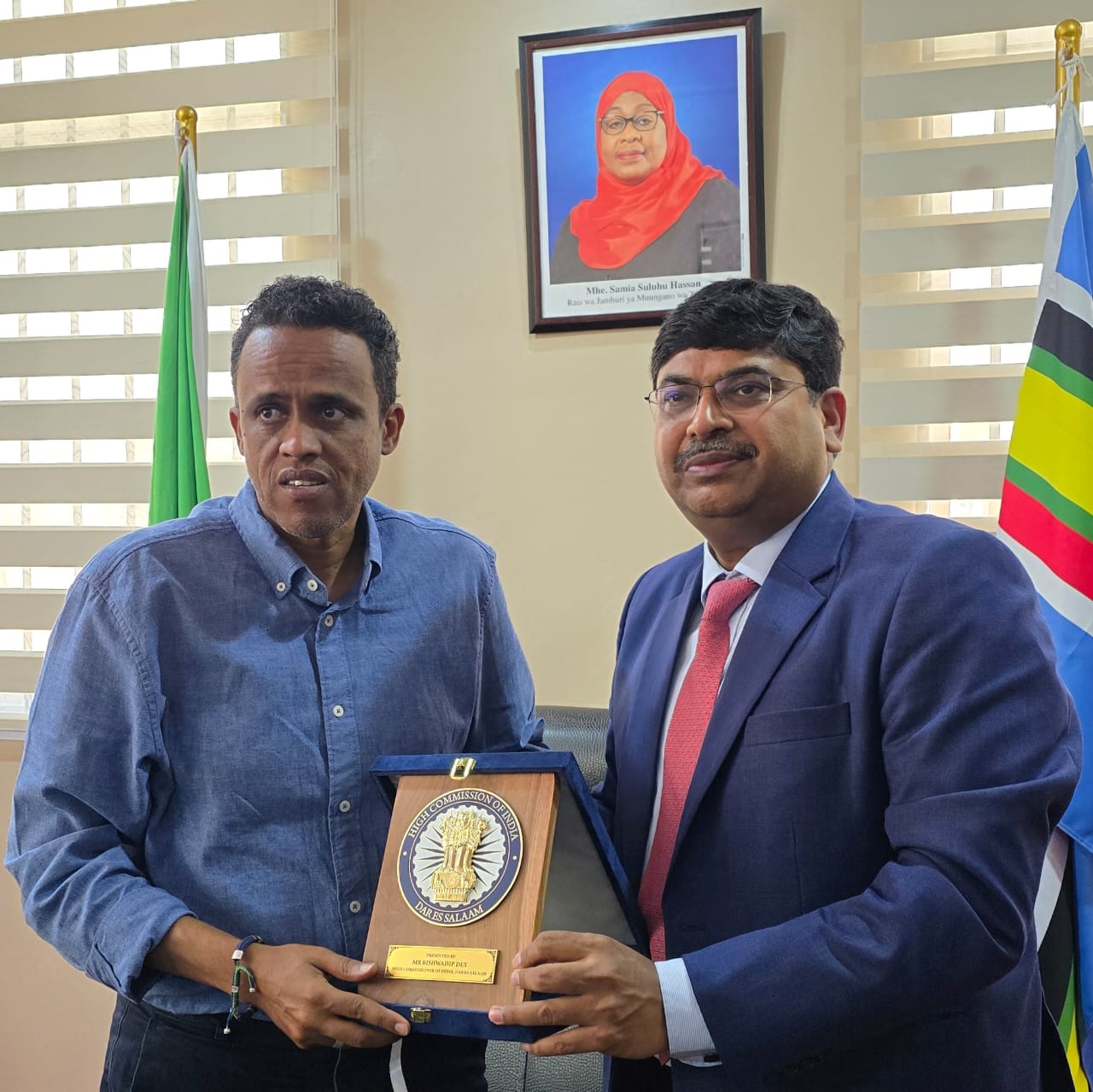 H.E. Mr. Bishwadip Dey, High Commissioner of India met with Hon. Mr. Hussein Bashe, Minister of Agriculture of Tanzania  – photo 2
