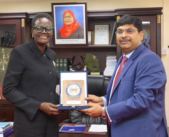 High Commissioner Mr. Bishwadip Dey, met with H.E. Dr. Tulia Ackson, Speaker of the National Assembly of Tanzania and Pr – photo 1