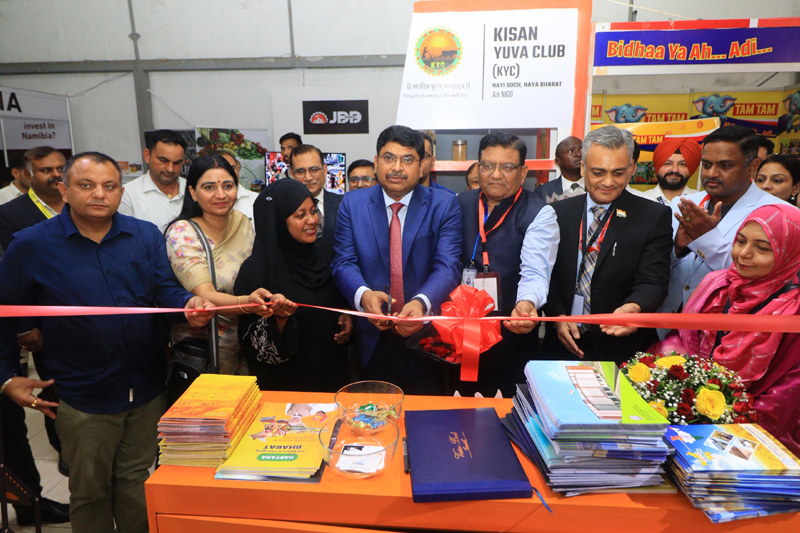 H.E. Mr. Bishwadip Dey, High Commissioner of India, along with Director General TanTrade Ms. Latifa Khamis inaugurated t – photo 2