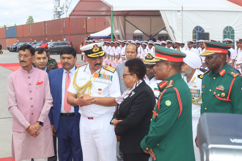 Hon'ble Defence Minister of Tanzania Dr. Stergomena Lawrence Tax, in presence of Hon'ble Raksha Rajya Mantri of India Sh – photo 11