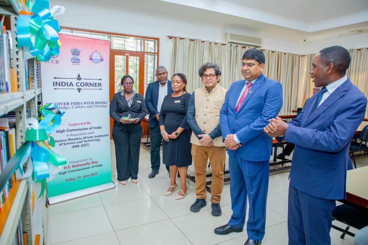 High Commissioner inaugurated the India Book Corner at the The Nelson Mandela African Institution of Science and Technol – photo 5