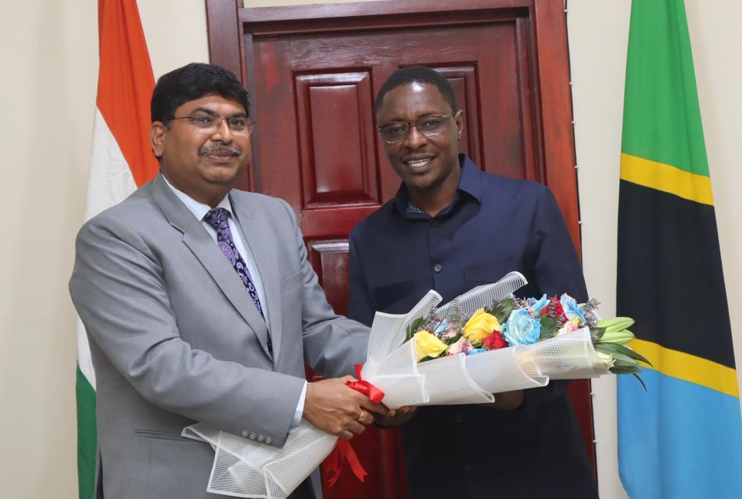 H.E. Bishwadip Dey, High Commissioner of India met Hon. Dr. Rhimo Simeon Nyansaho, Minister of Defence and National Serv – photo 3