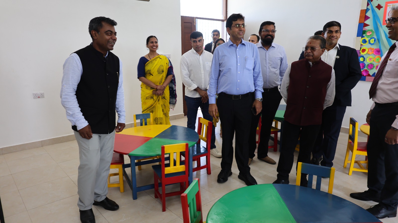 High Commissioner Shri Bishwadip Dey inaugurated the new floor of the Primary Block at Indian School (22 November 2025) – photo 5