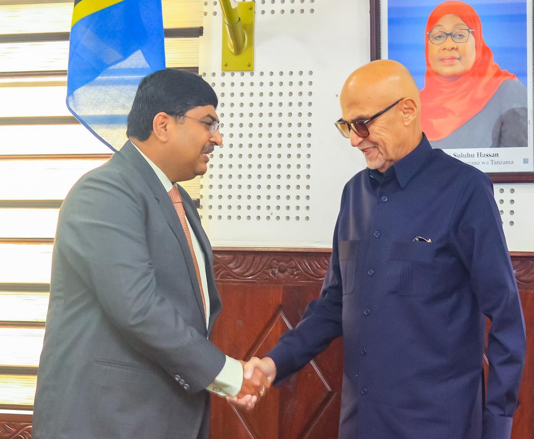 Mr. Bishwadip Dey, High Commissioner of India to Tanzania met with H.E. Mussa Azzan Zungu (MP), Hon. Speaker of the Parl – photo 2