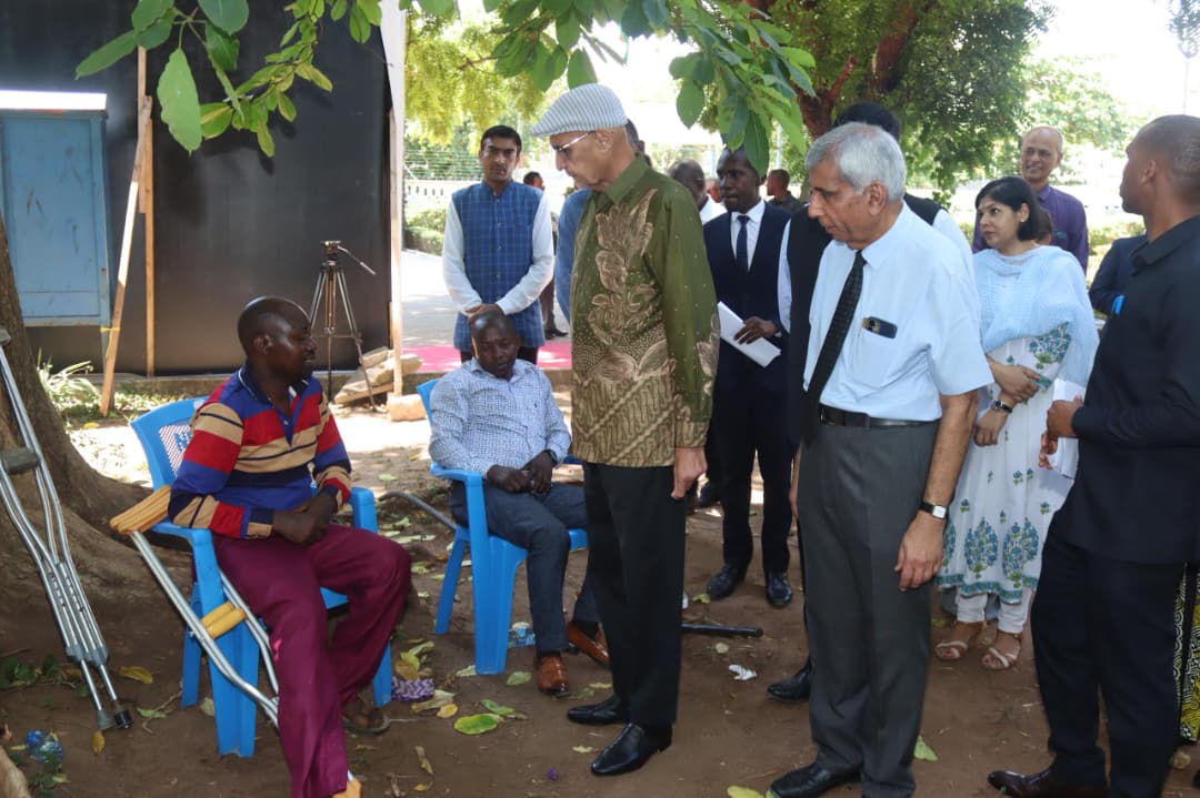 Mr. Mussa Azzan Zungu (MP), Hon'ble Speaker of the National Assembly of Tanzania visited the 2nd Jaipur Foot Artificial  – photo 3