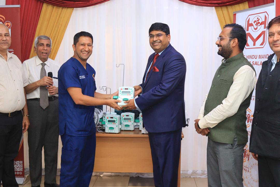 Mr. Bishwadip Dey,� High Commissioner of India to Tanzania handed over critical life saving equipments to Shree Hindu Ma – photo 5