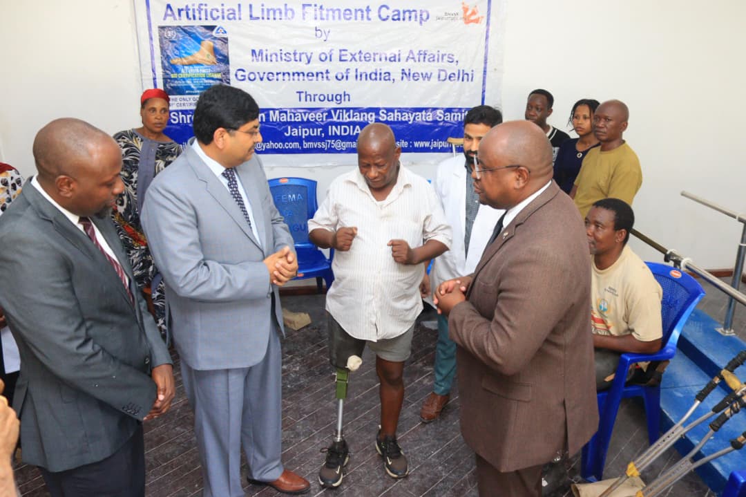 H.E. Dr. Ng'waru Jumanne Maghembe (MP), Hon. Deputy Minister of Foreign Affairs and East African Cooperation, visited th – photo 7